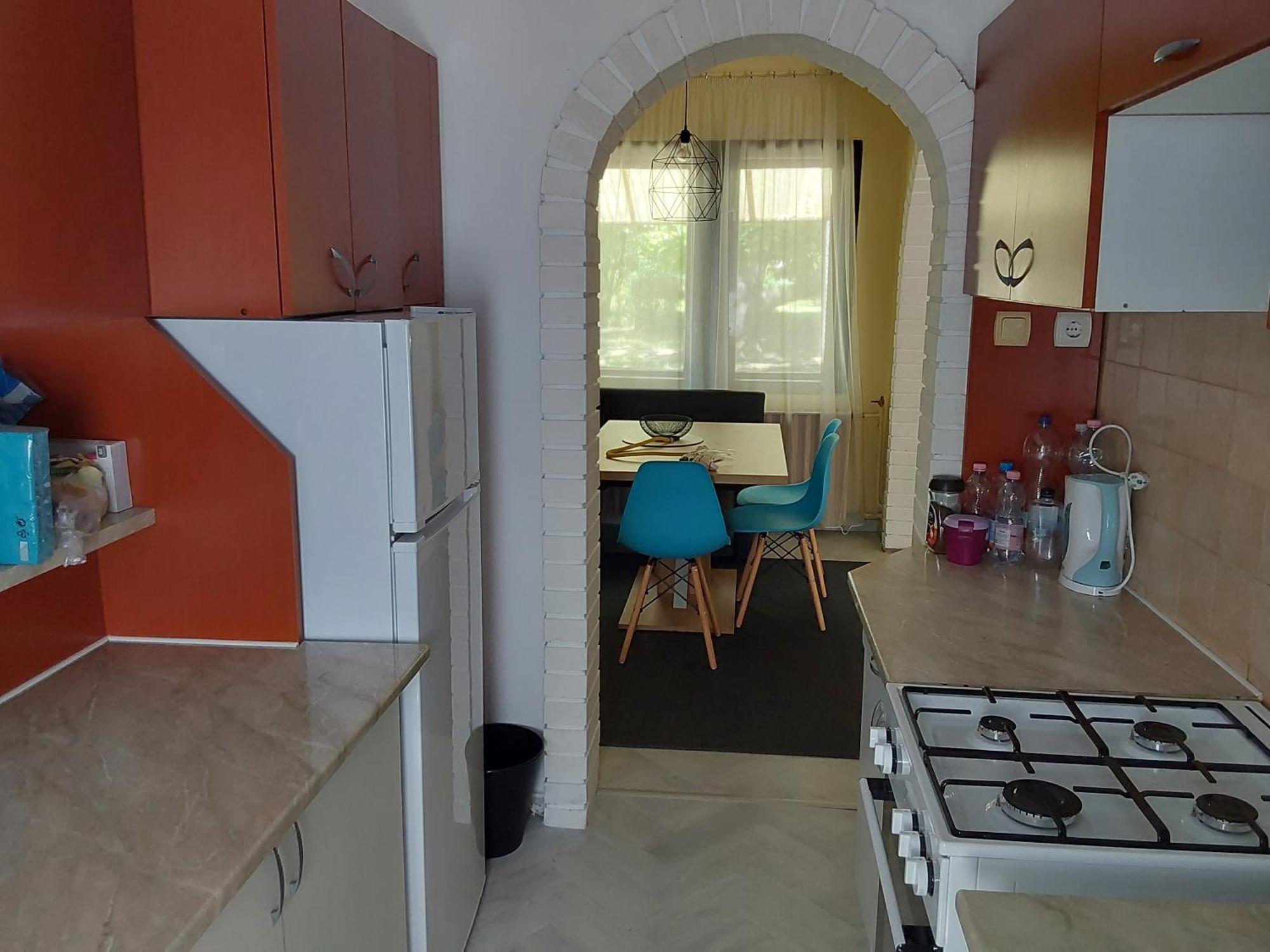 Tuerkiz Apartman - 5 Szobas 13 Fos Apartmanhaz 4Km A Balaton- Balatonszabadi Fürdőtelep Eksteriør bilde